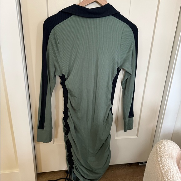 Daily Practice Colorblock Dress - Picture 8 of 8